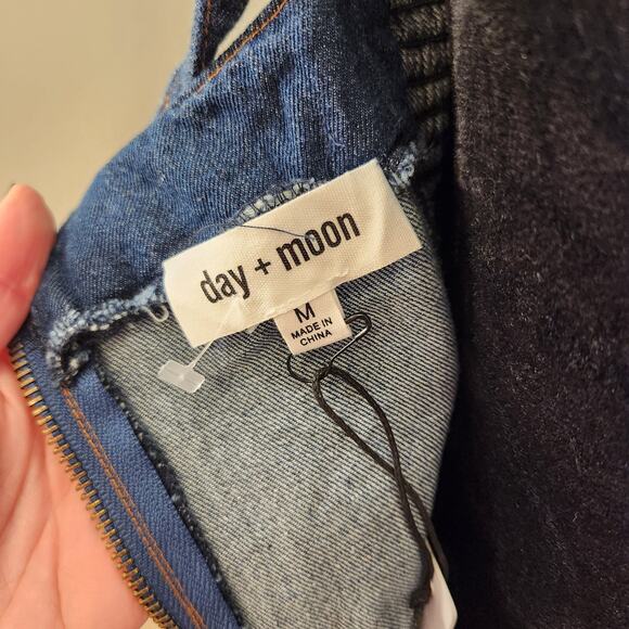 DAY + MOON NWT Denim Mini Dress with Ruffle Hem, Size Large - Picture 11 of 14